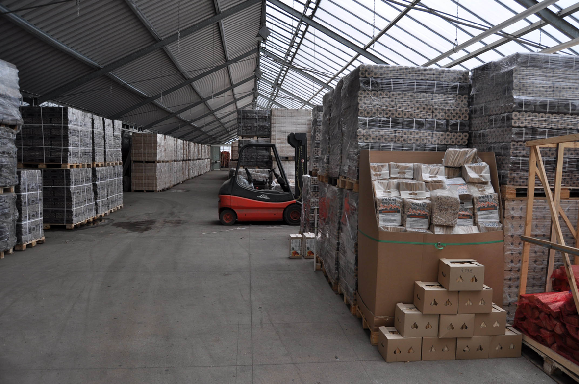 Naturbrennstoffe Kretschmann - Blick ins Lager