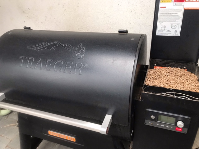 Unsere Buchen - und Eichenpellets im TRAEGER